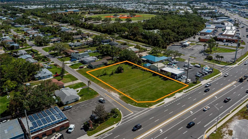 601 US HIGHWAY 41 BYP S, photo 1