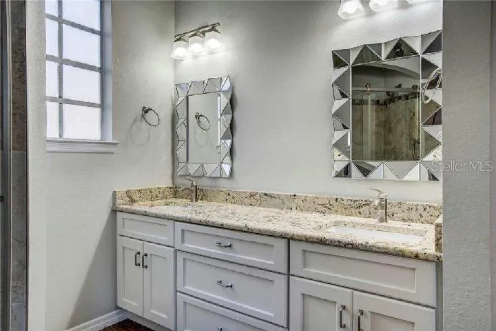 132 VISTA VERDI CIR #100, photo 6