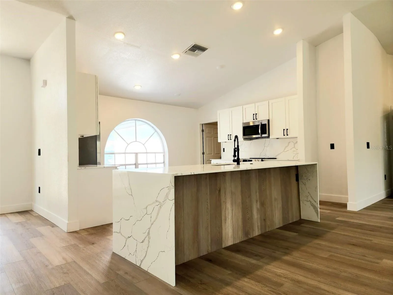 1032 CONCERT AVE, photo 7