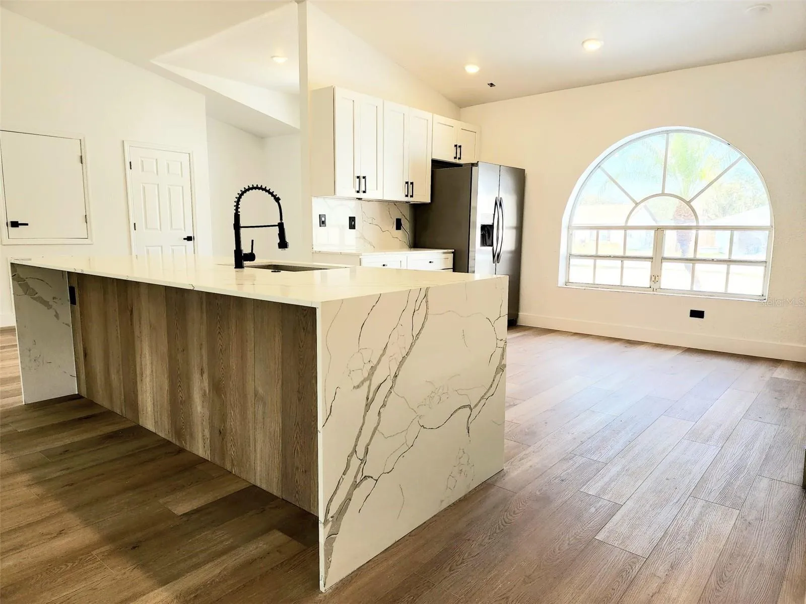1032 CONCERT AVE, photo 6