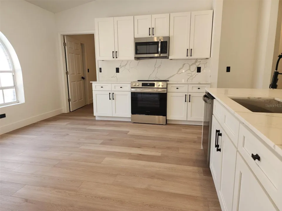 1032 CONCERT AVE, photo 10