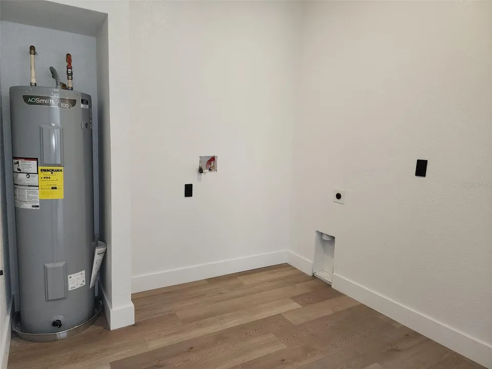 1032 CONCERT AVE, photo 38