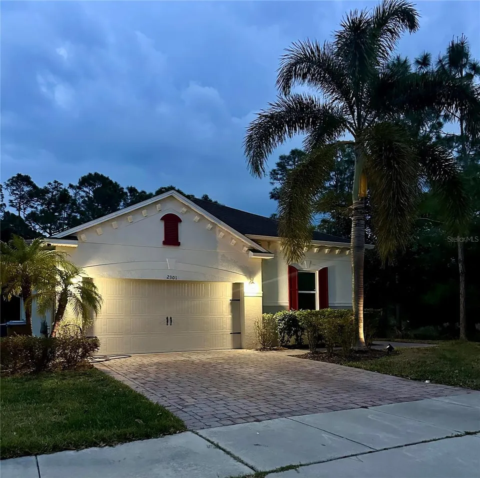 2301 AVELLINO AVE, photo 3