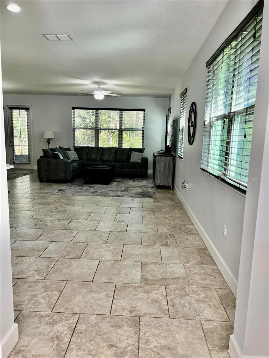 2301 AVELLINO AVE, photo 4