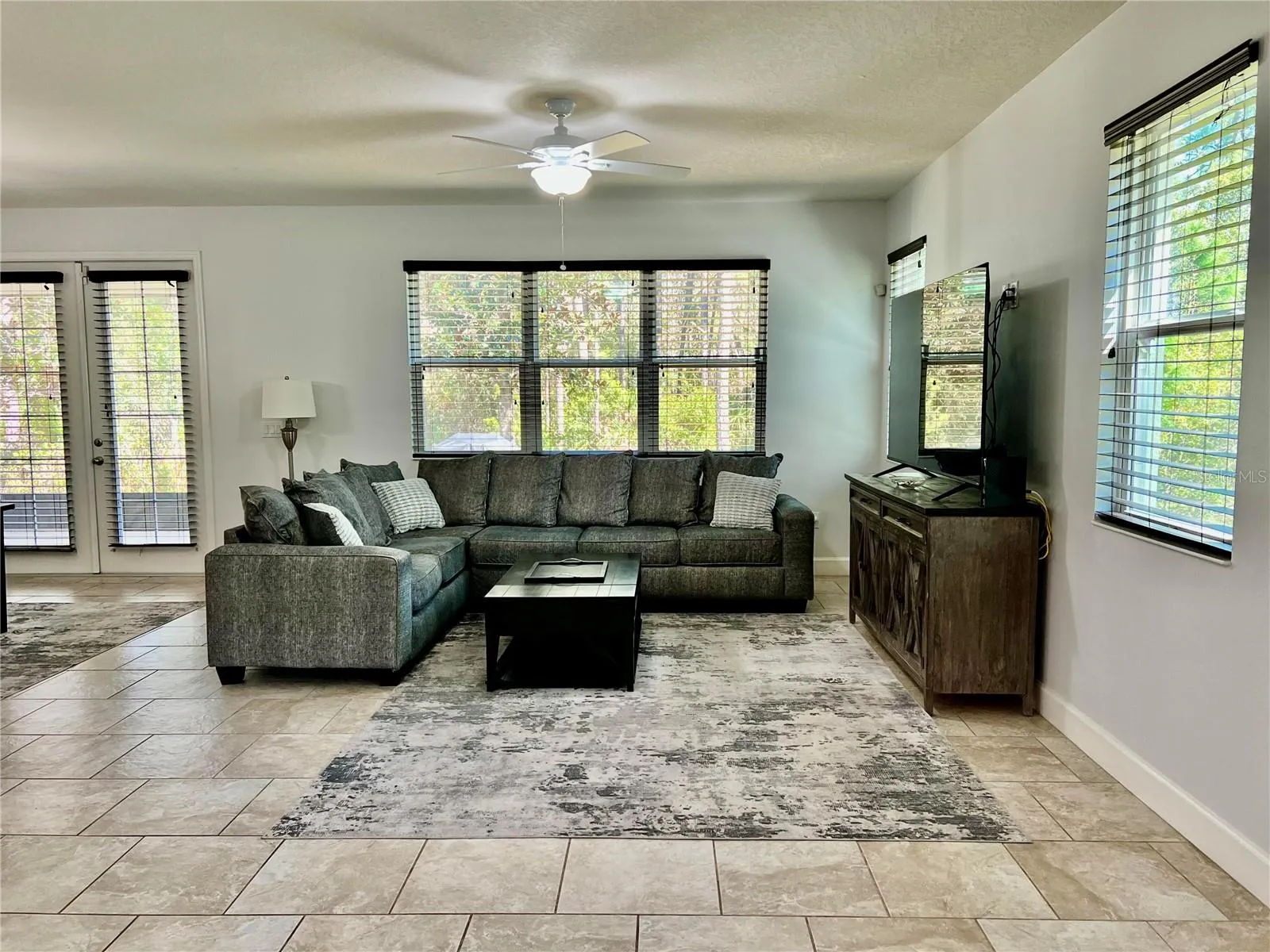 2301 AVELLINO AVE, photo 5