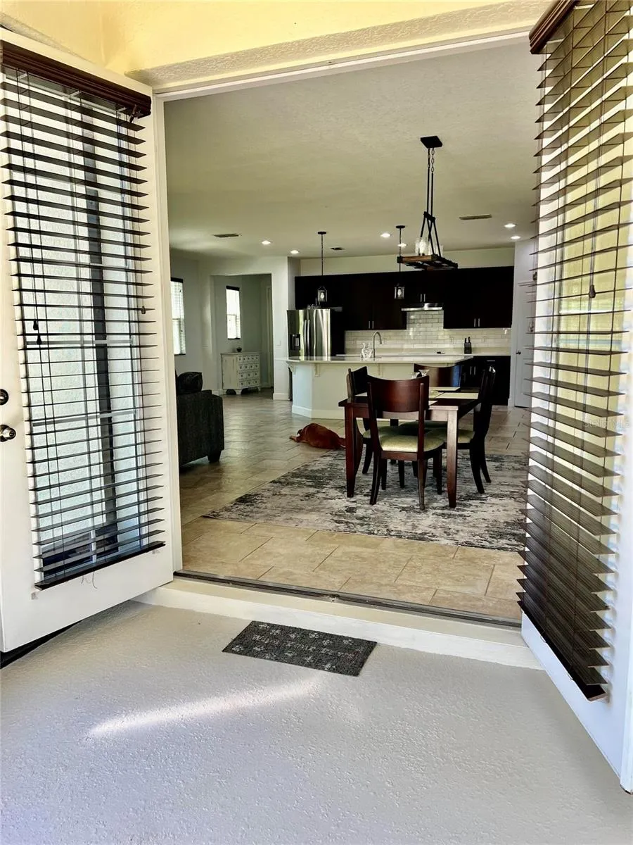 2301 AVELLINO AVE, photo 11