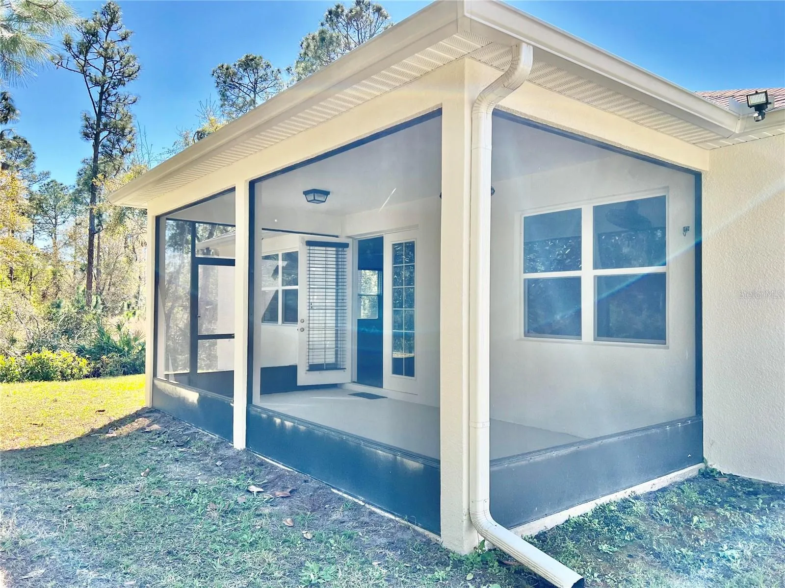 2301 AVELLINO AVE, photo 25