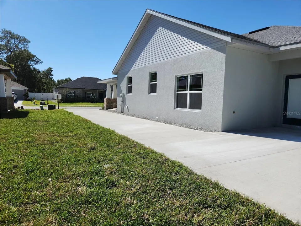416 SHANNON ESTATES CT, photo 8