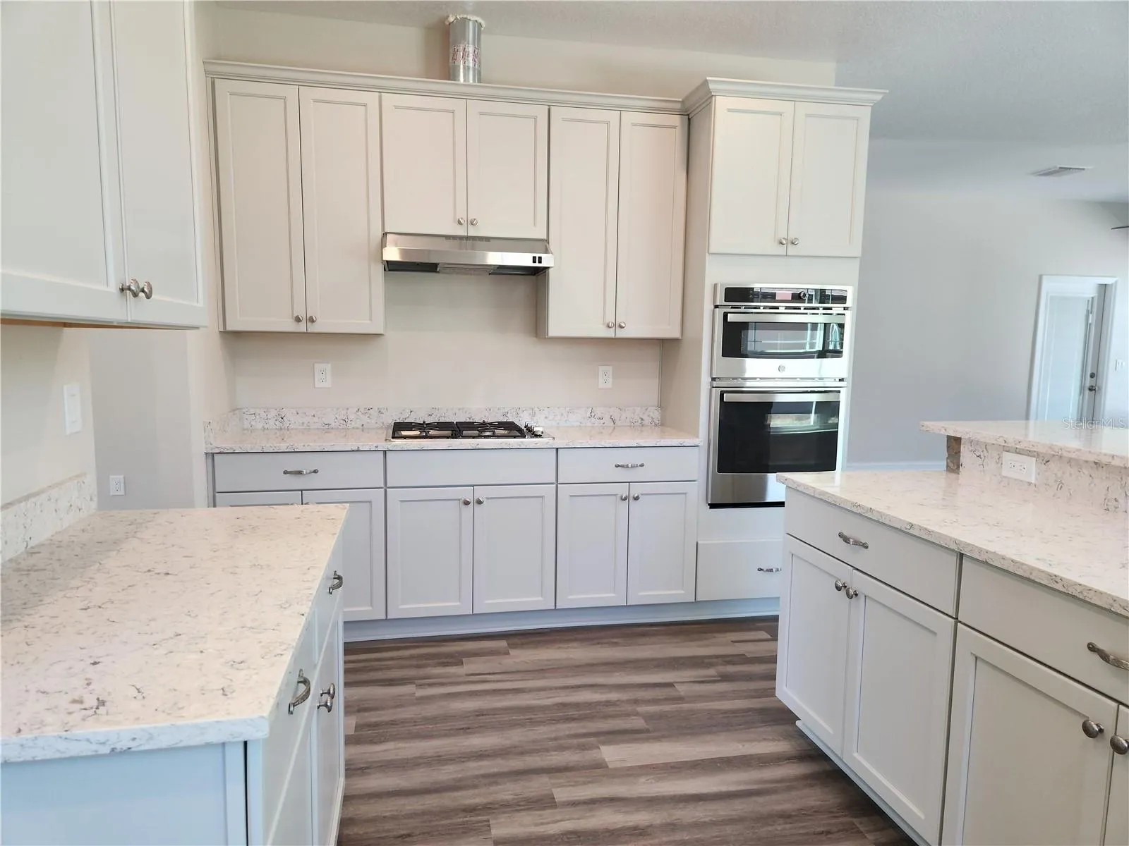 416 SHANNON ESTATES CT, photo 15