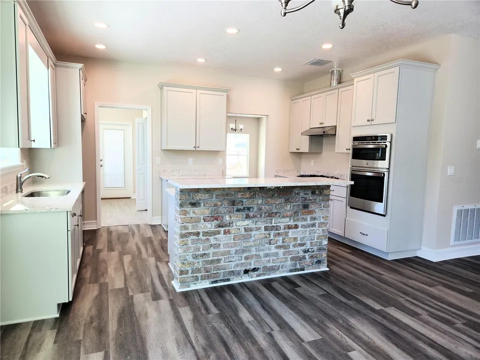 416 SHANNON ESTATES CT, photo 16