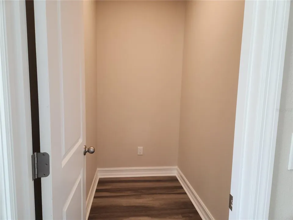 416 SHANNON ESTATES CT, photo 22