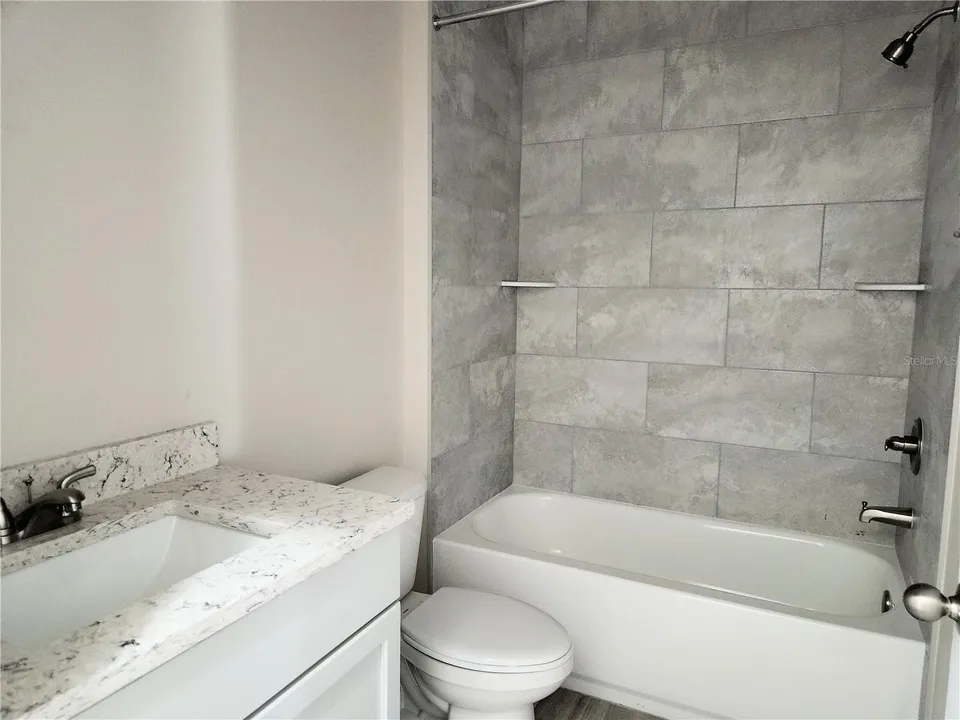 416 SHANNON ESTATES CT, photo 29