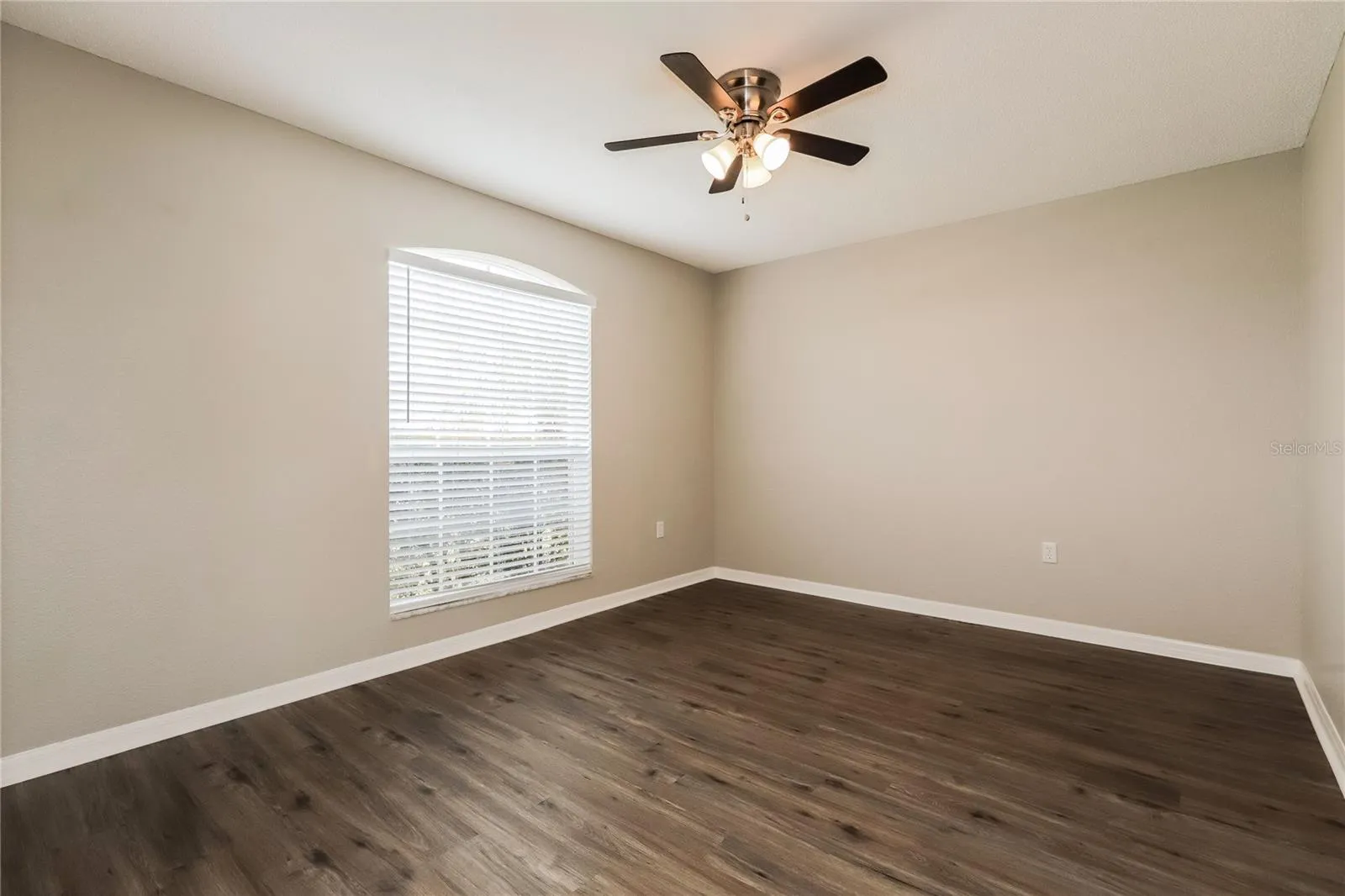 3407 IMPERIAL MANOR WAY, photo 9