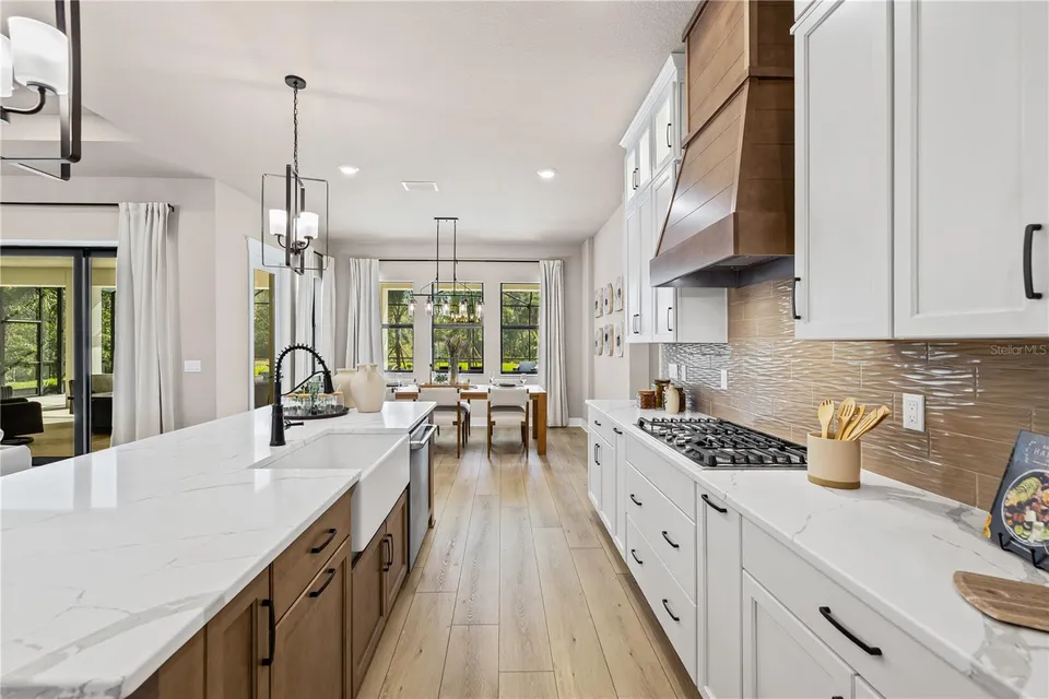 728 ESTATES BLVD, photo 12
