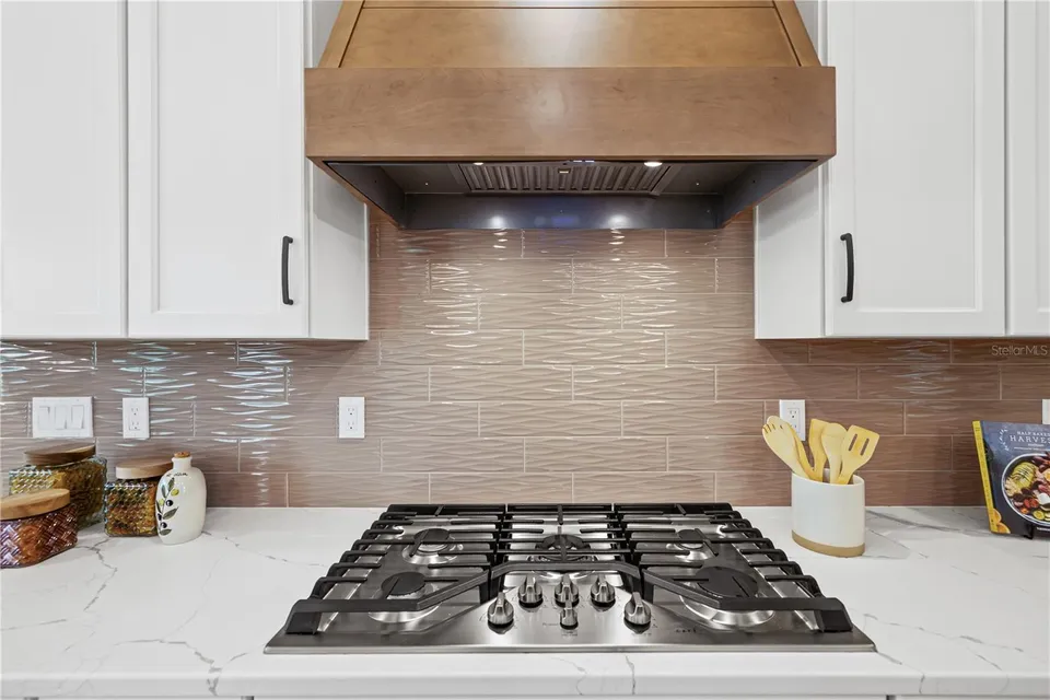 728 ESTATES BLVD, photo 18