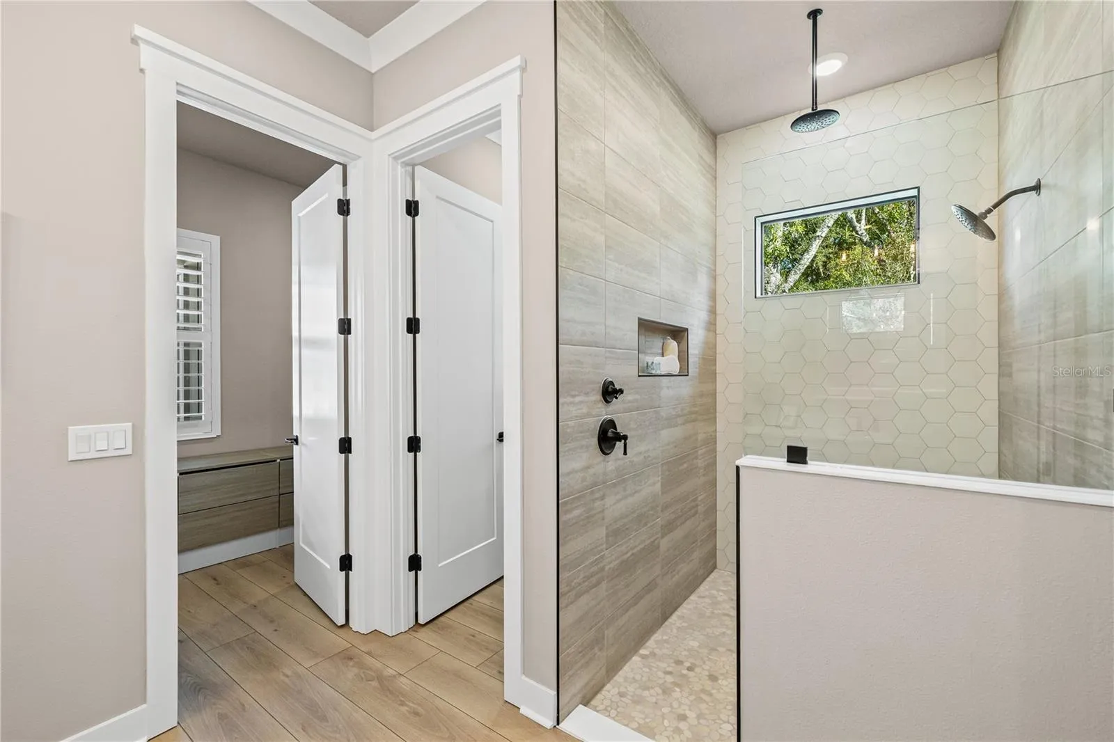 728 ESTATES BLVD, photo 33