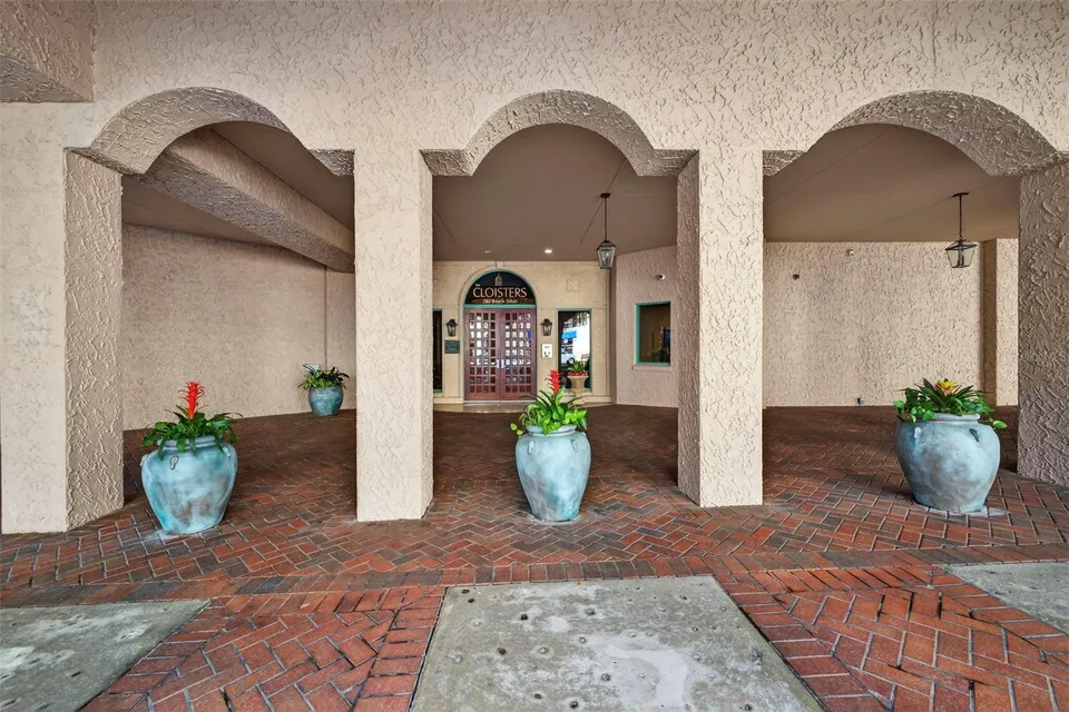 288 BEACH DR NE #4B, photo 3