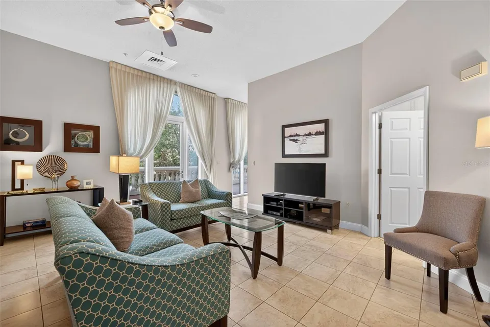 288 BEACH DR NE #4B, photo 62