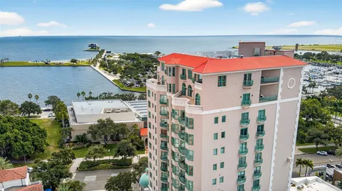 288 BEACH DR NE #4B, ST PETERSBURG, FL 33701