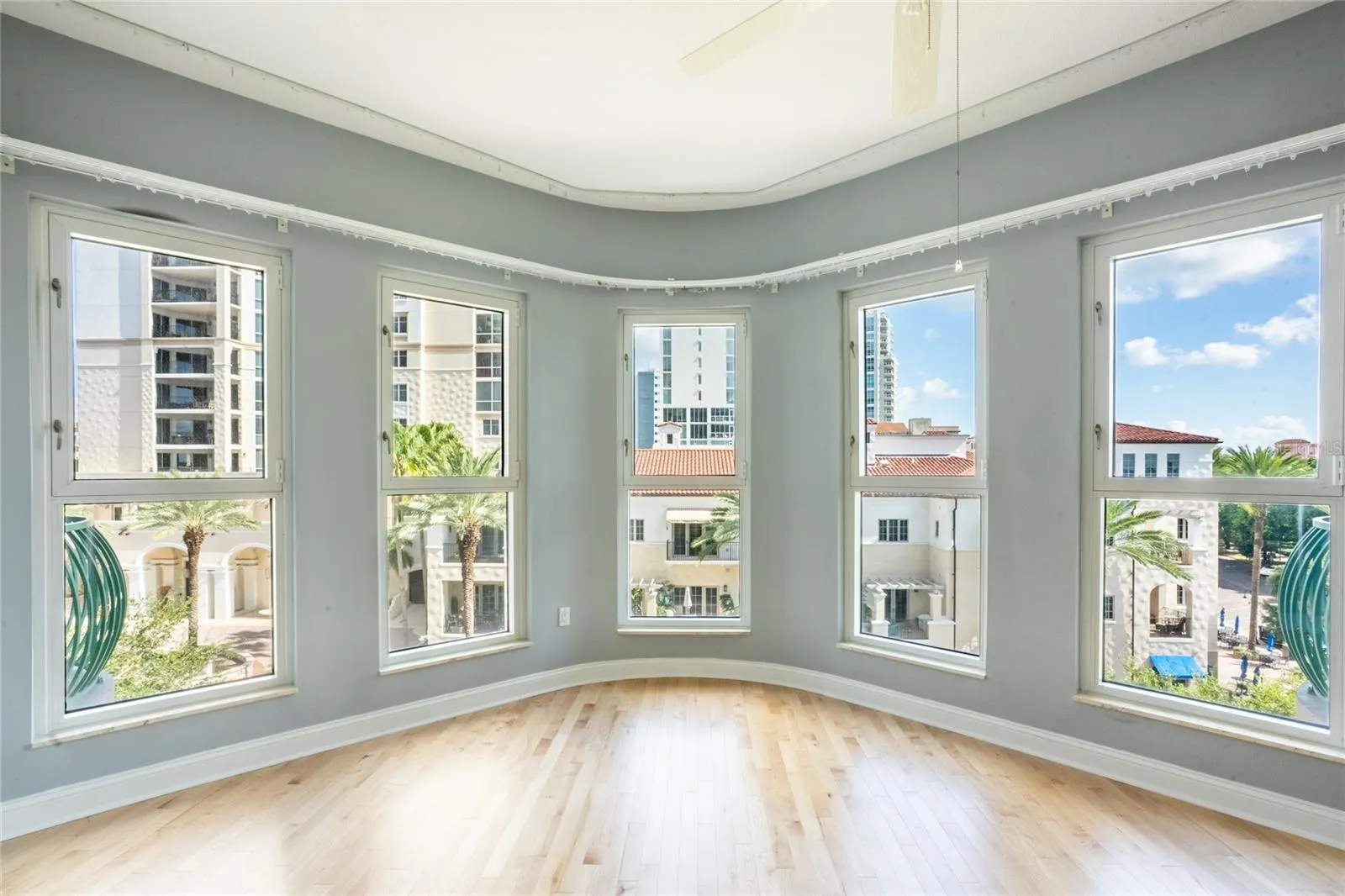 288 BEACH DR NE #4B, photo 25