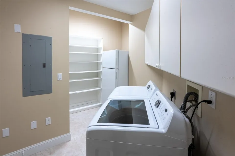 288 BEACH DR NE #4B, photo 48