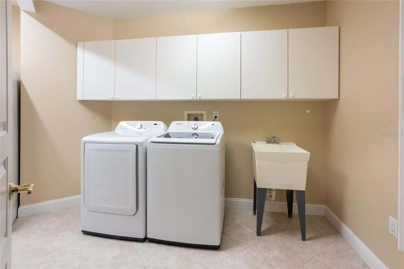 288 BEACH DR NE #4B, photo 49