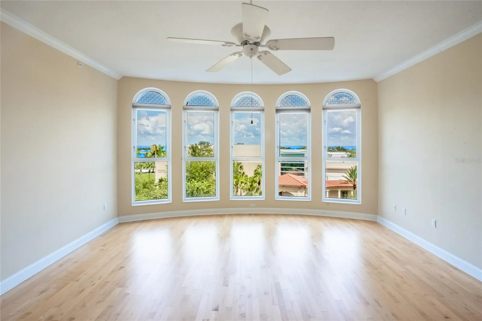 288 BEACH DR NE #4B, photo 76