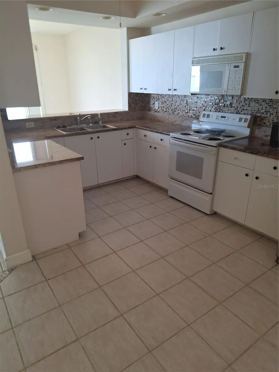 4991 BACOPA LN S #502, photo 38