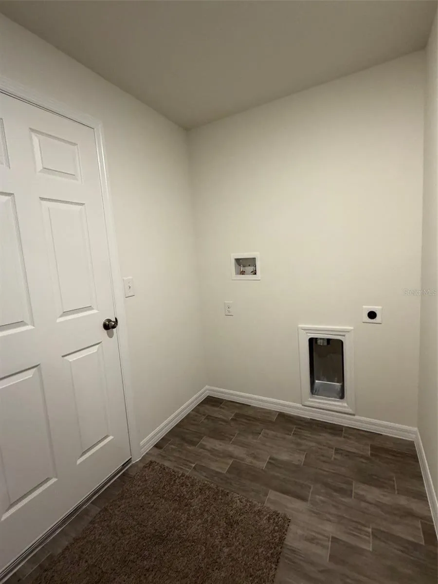 904 HUDSON VALLEY DR, photo 5