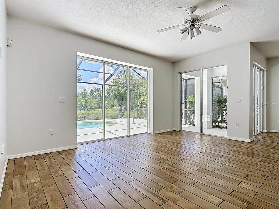 2944 SUNSET VISTA BLVD, photo 9