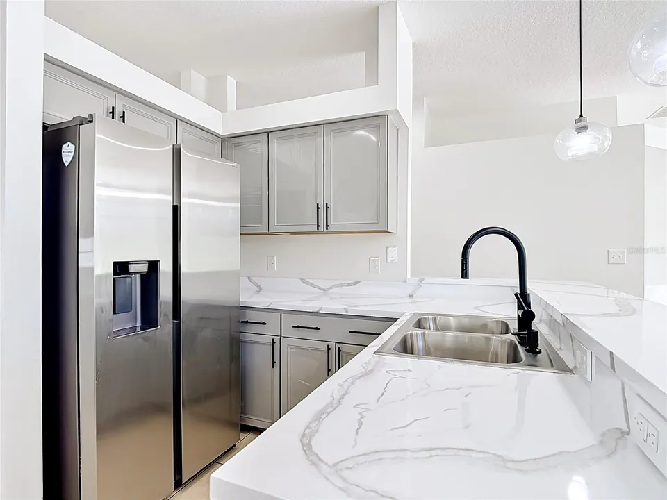 2944 SUNSET VISTA BLVD, photo 11
