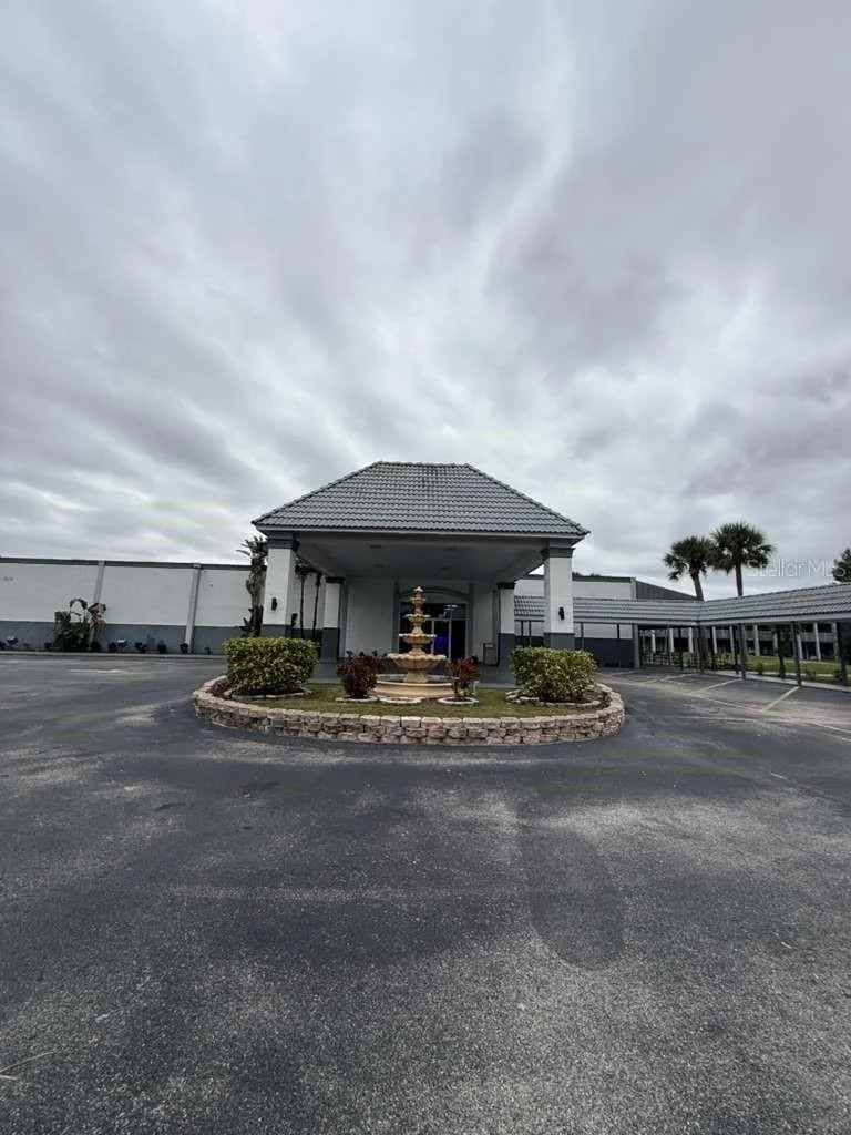 2050 E IRLO BRONSON MEMORIAL HWY #108, photo 1
