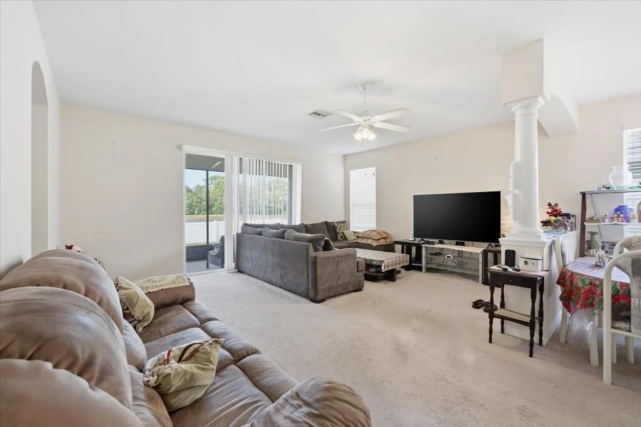 18425 CYPRESS BAY PKWY, photo 3
