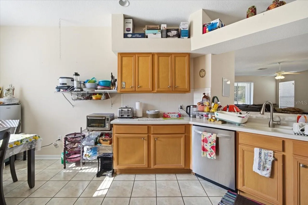 18425 CYPRESS BAY PKWY, photo 12