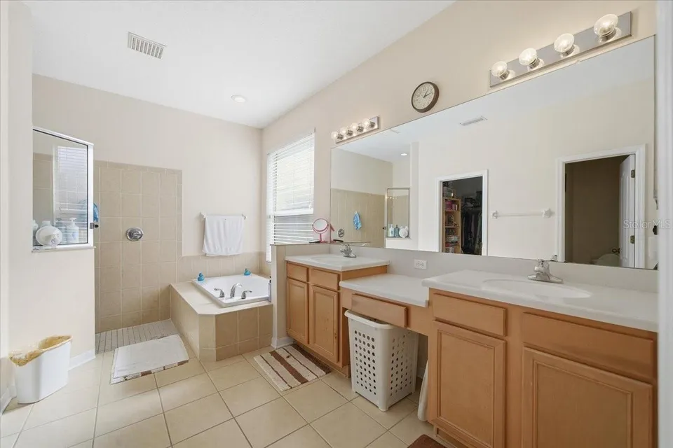 18425 CYPRESS BAY PKWY, photo 19