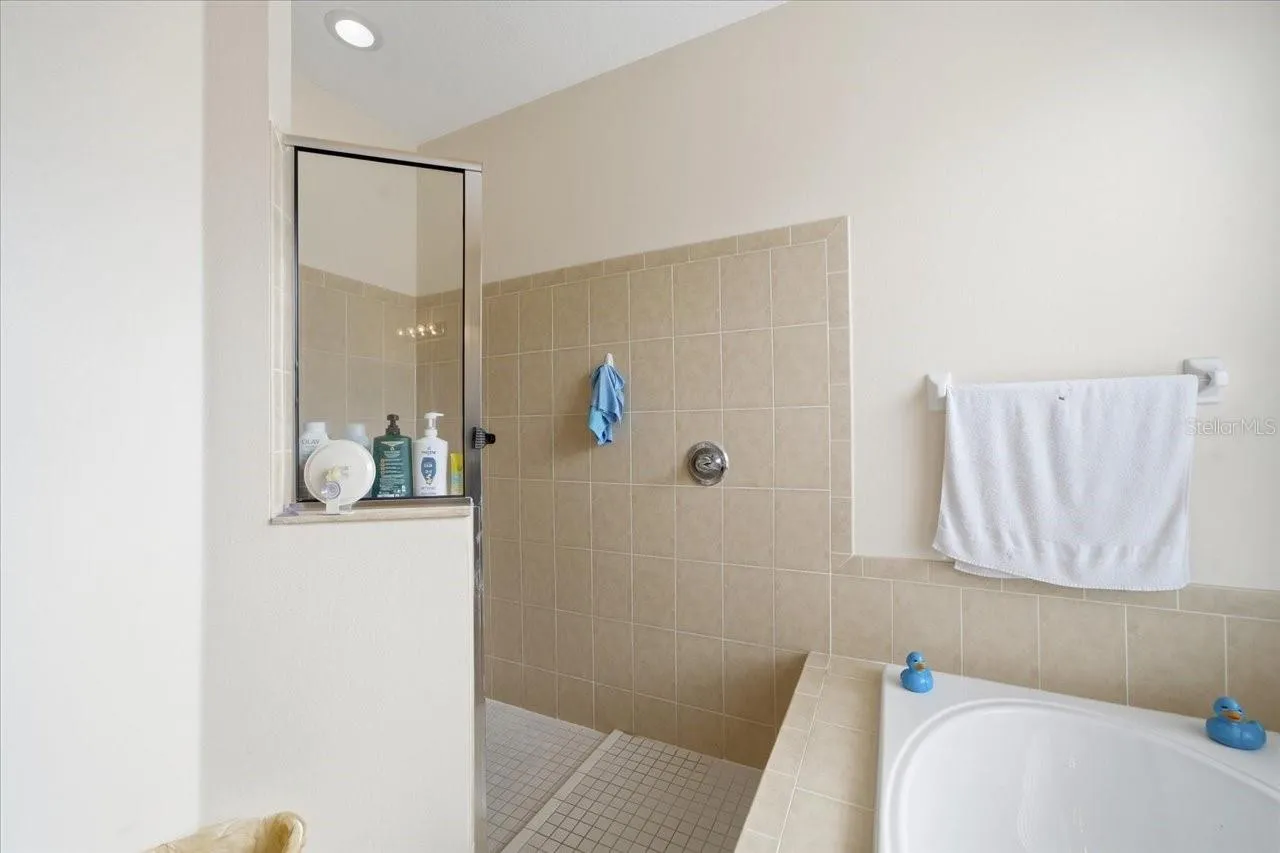 18425 CYPRESS BAY PKWY, photo 20