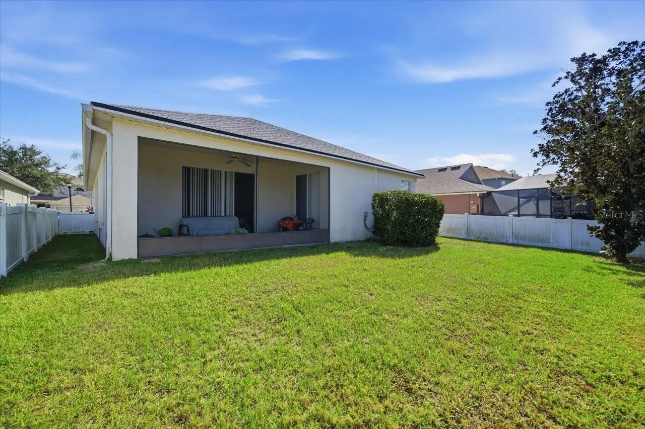 18425 CYPRESS BAY PKWY, photo 29