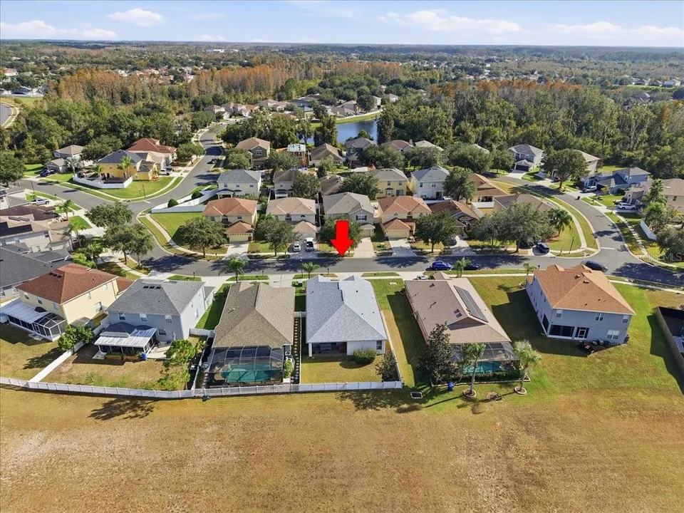 18425 CYPRESS BAY PKWY, photo 35