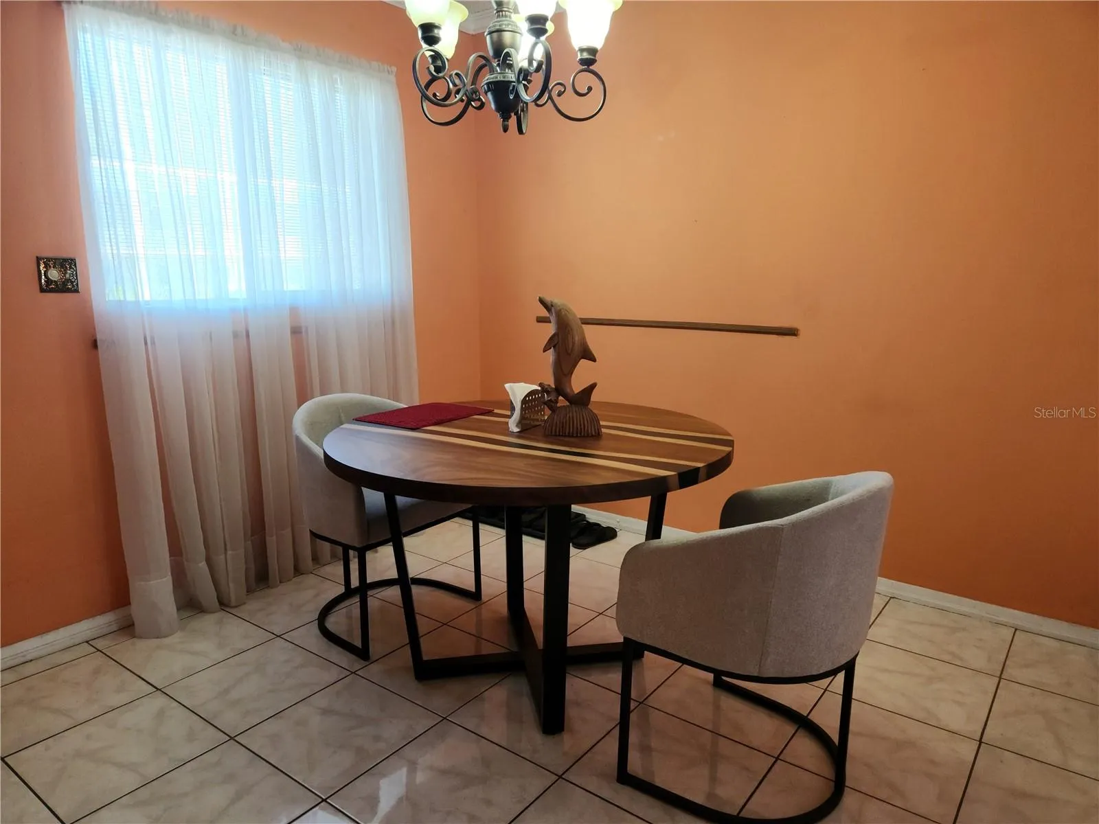 2001 GREENBRIAR BLVD #6, photo 5