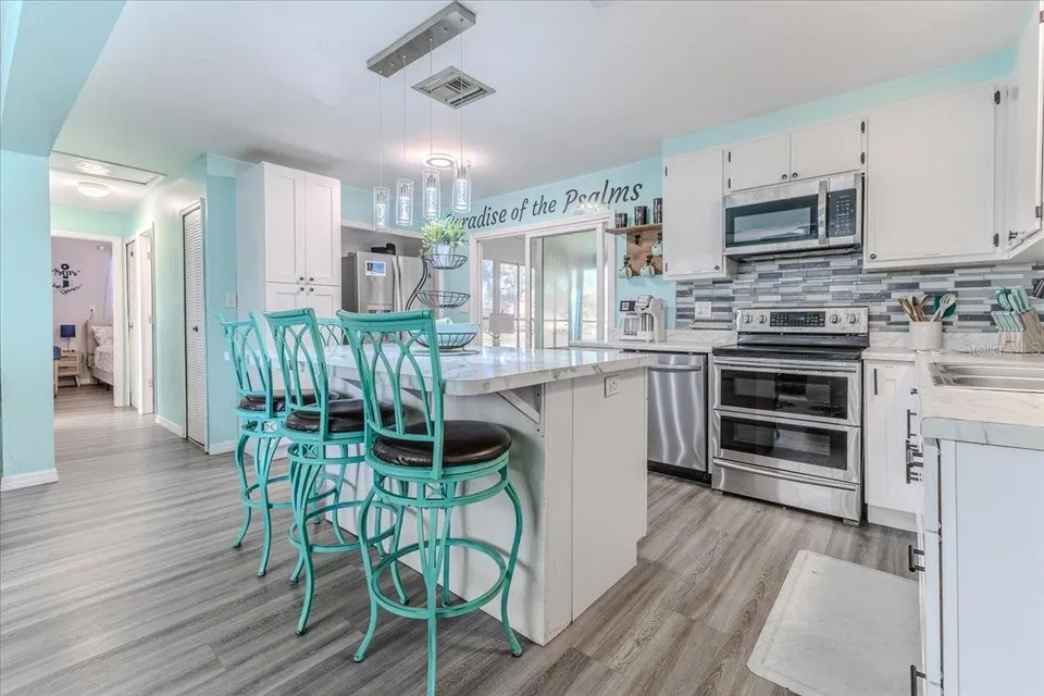 5261 CIRCLE DR, photo 22