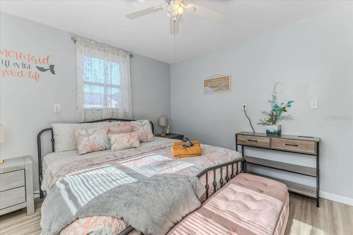 5261 CIRCLE DR, photo 25