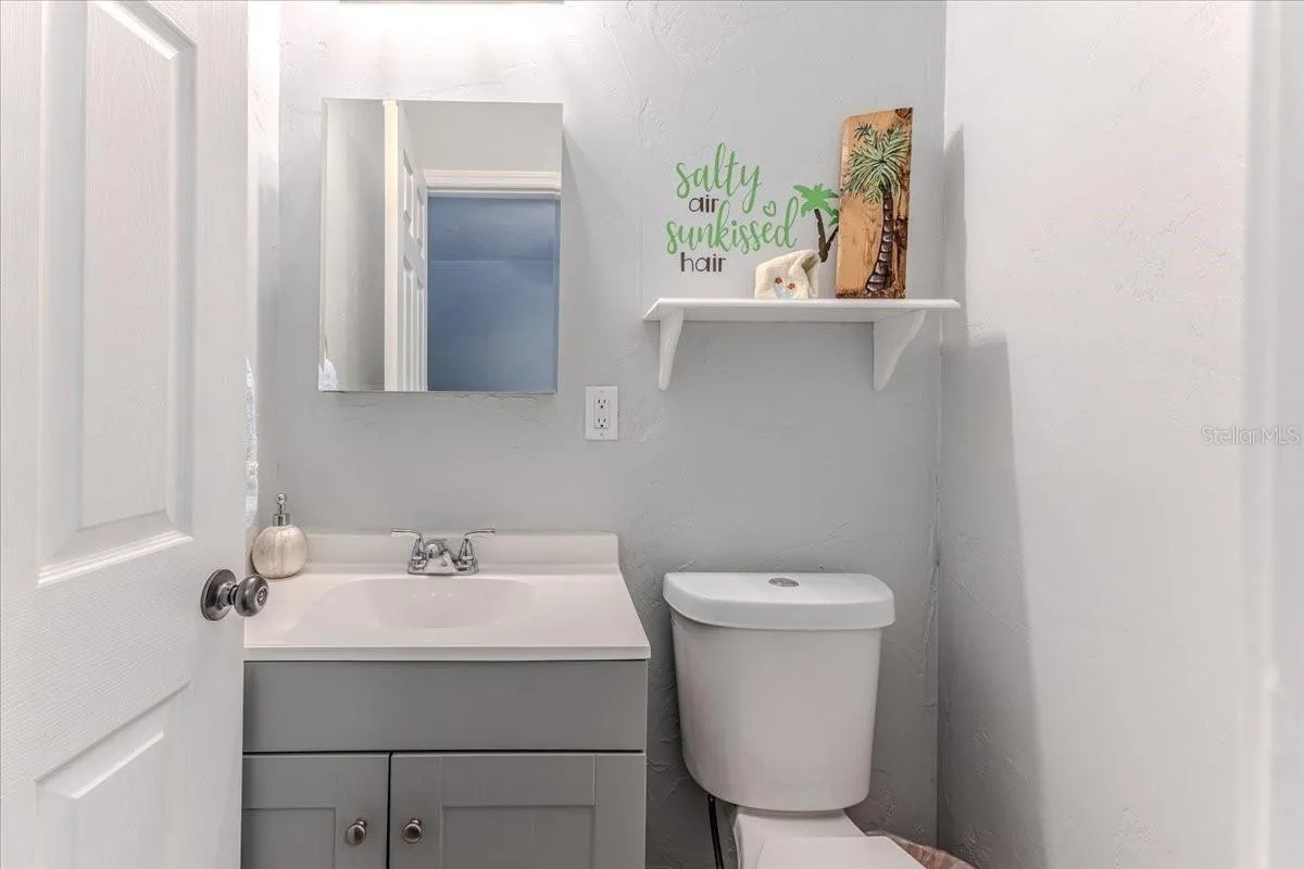 5261 CIRCLE DR, photo 34
