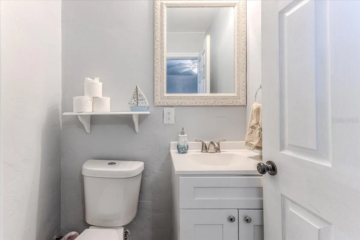 5261 CIRCLE DR, photo 38