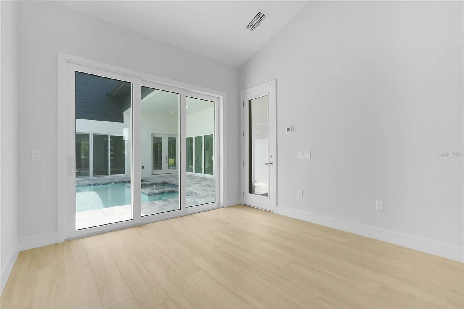 3036 KENSINGTON AVE, photo 22