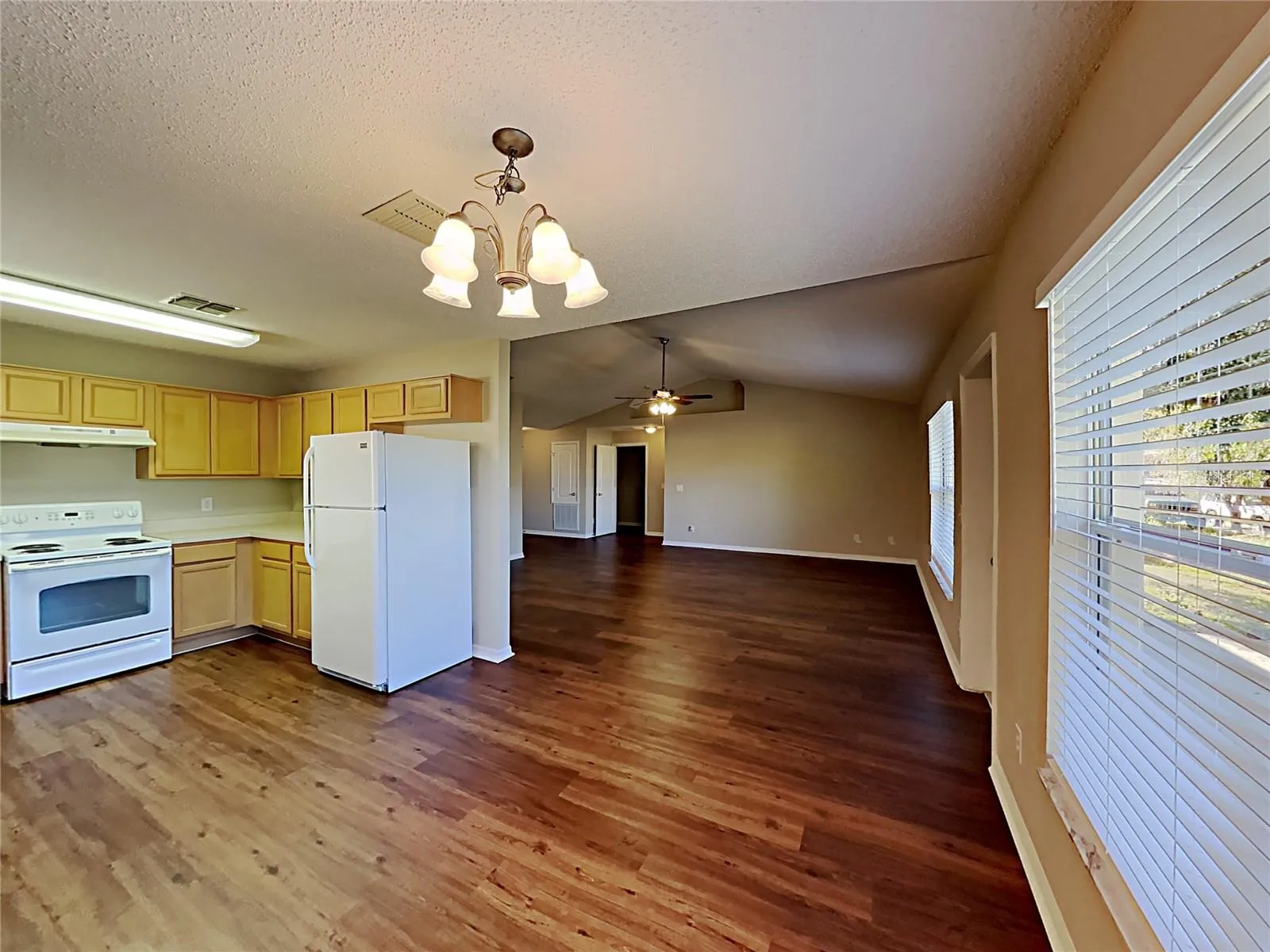 1745 PILCHARD DR, photo 3