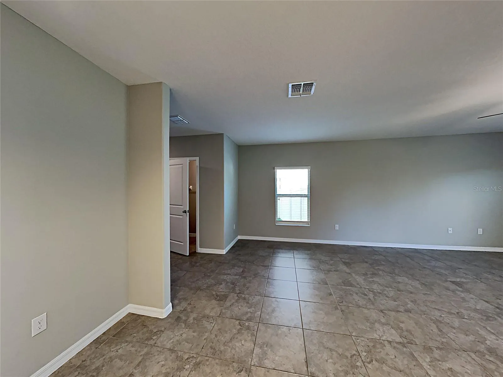 5125 WHITE CHICORY DR, photo 3