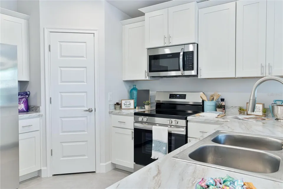 3312 NE CAITLIN LN, photo 14