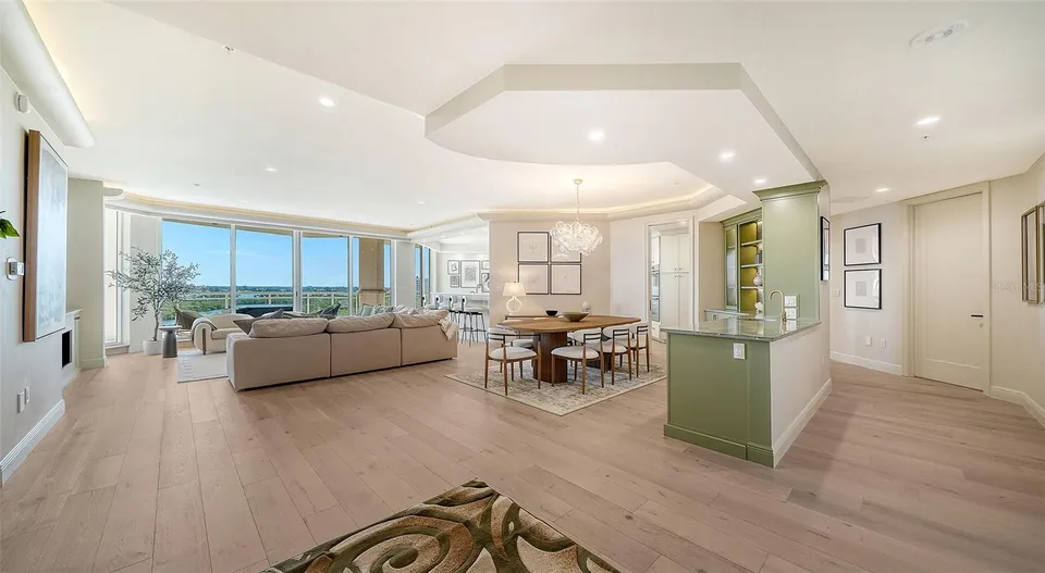1300 BENJAMIN FRANKLIN DR #809, photo 6