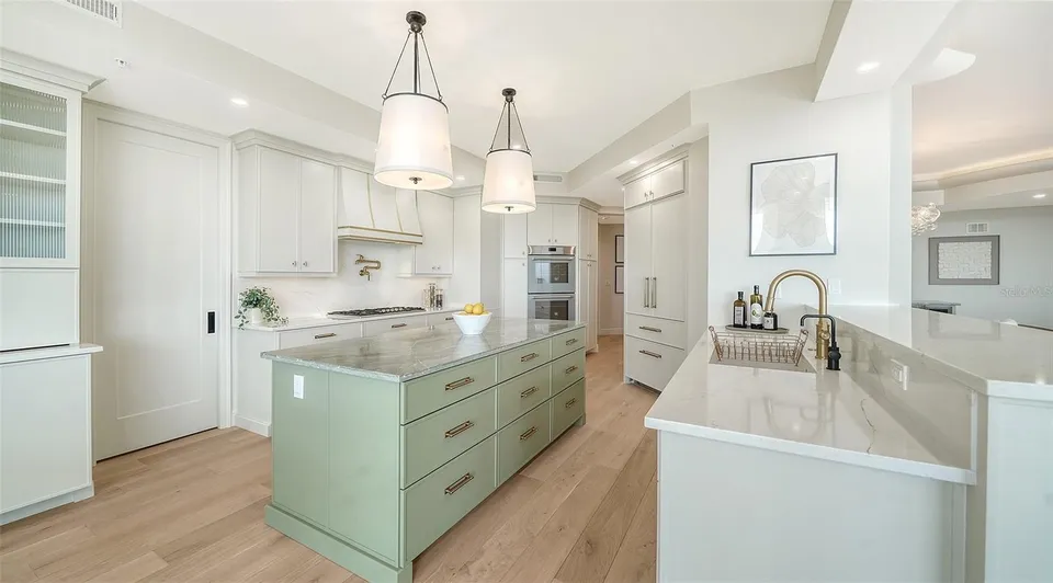 1300 BENJAMIN FRANKLIN DR #809, photo 26