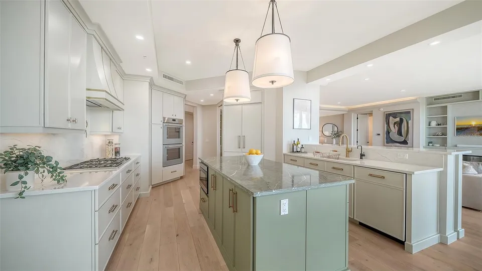 1300 BENJAMIN FRANKLIN DR #809, photo 28